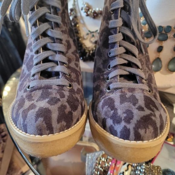 Stella McCartney Sz 37 Leopard Wedge Bootie - Picture 4 of 10